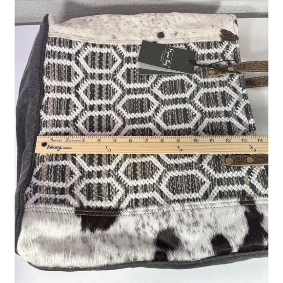 Myra Bag Buzz Fuzz Western Canvas Tote Bag Weekender Bag Oversize Muted Tones - Picture 7 of 12